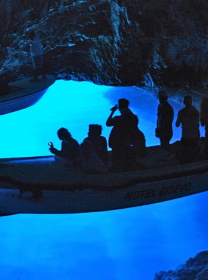 Blue_cave_Bisevo