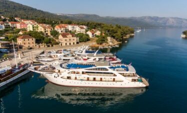 Adriatic Cruise from Split to Zadar return