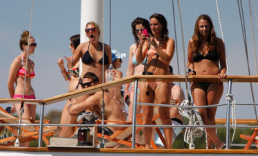 18-30s croatia cruise